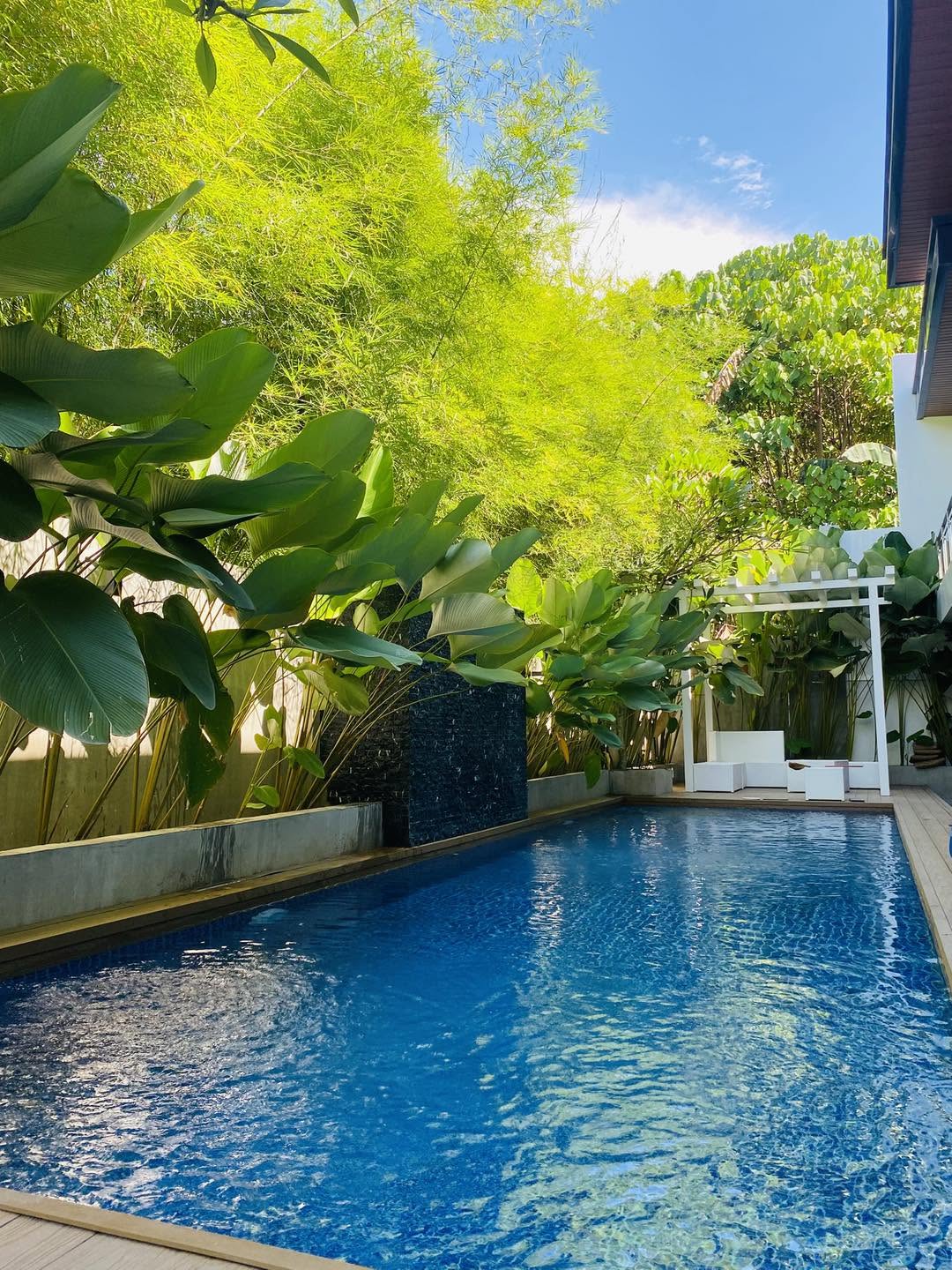 Sleek Swimming Pool & Courtyard